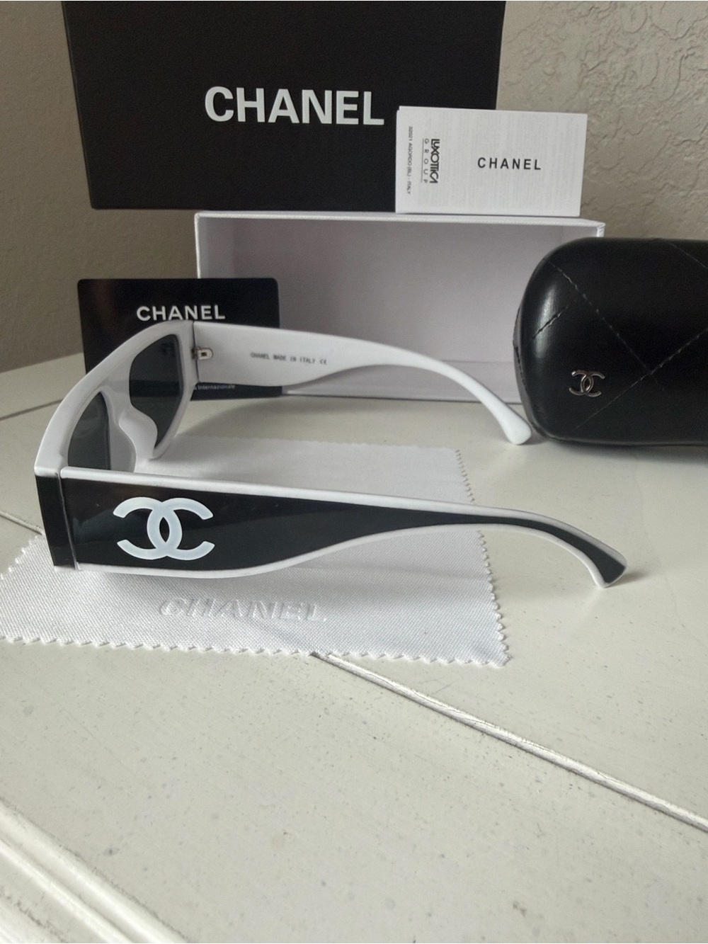 CHANEL Black and White Rectangular Men’s Sunglasses - Picture 5 of 9